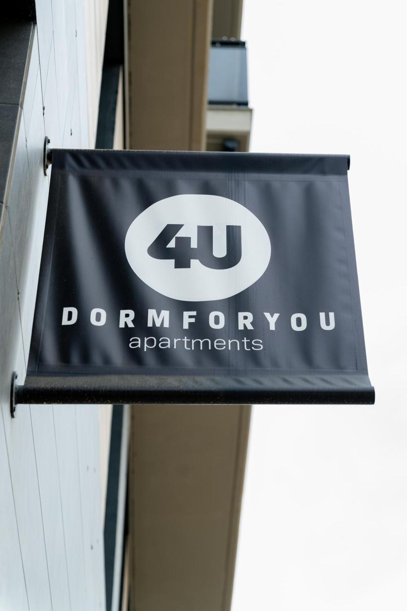 Dorm4You Arena 2 Валенсия Экстерьер фото