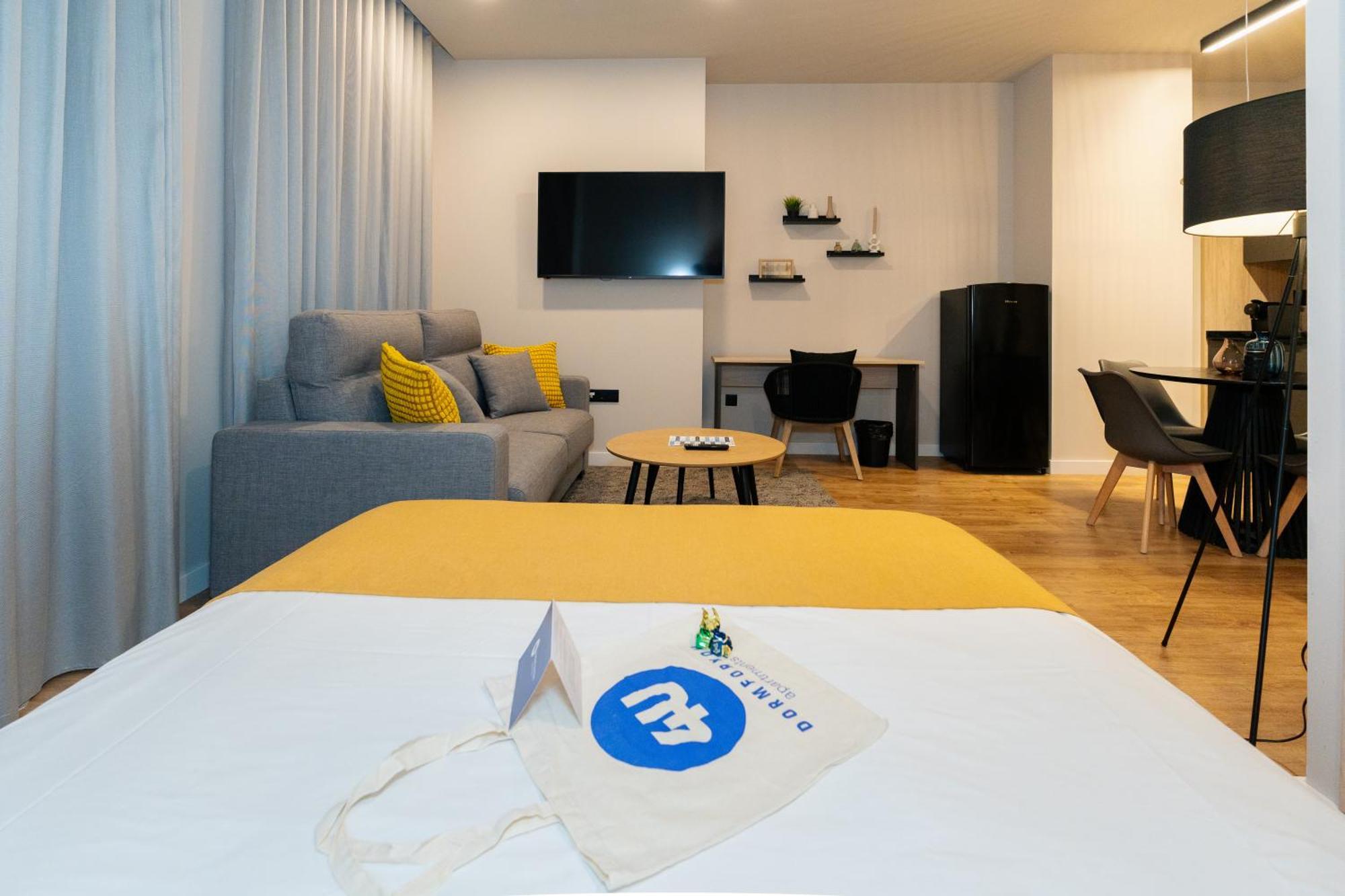 Dorm4You Arena 2 Валенсия Экстерьер фото