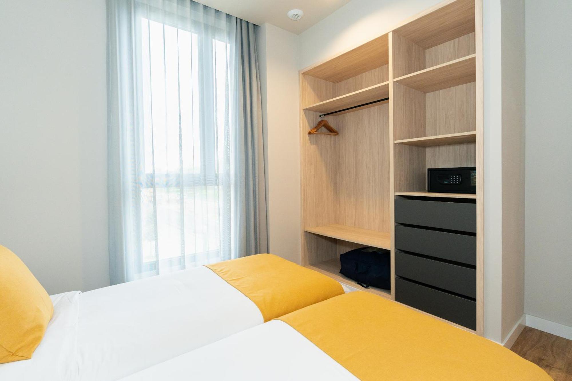 Dorm4You Arena 2 Валенсия Экстерьер фото