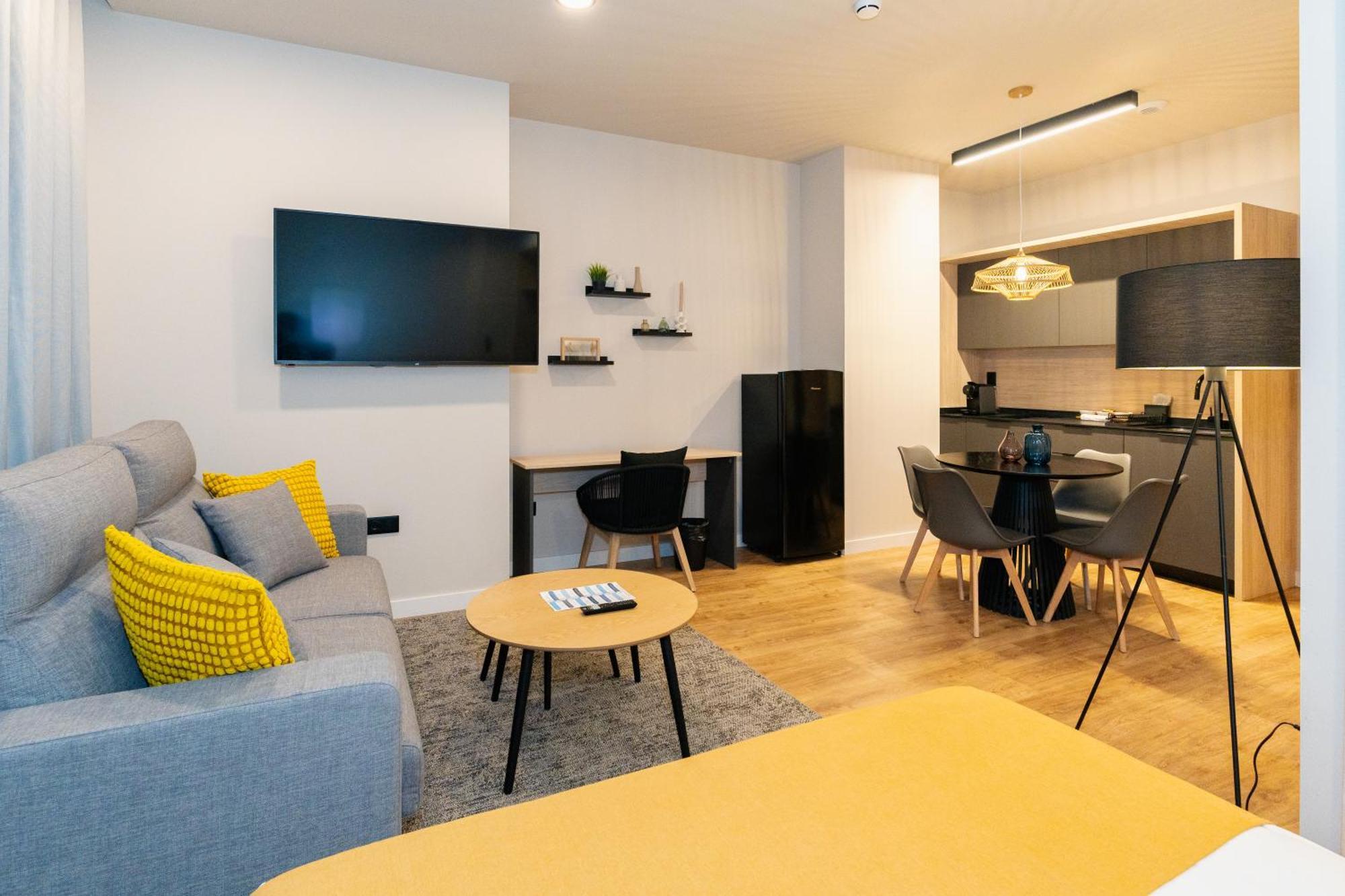 Dorm4You Arena 2 Валенсия Экстерьер фото